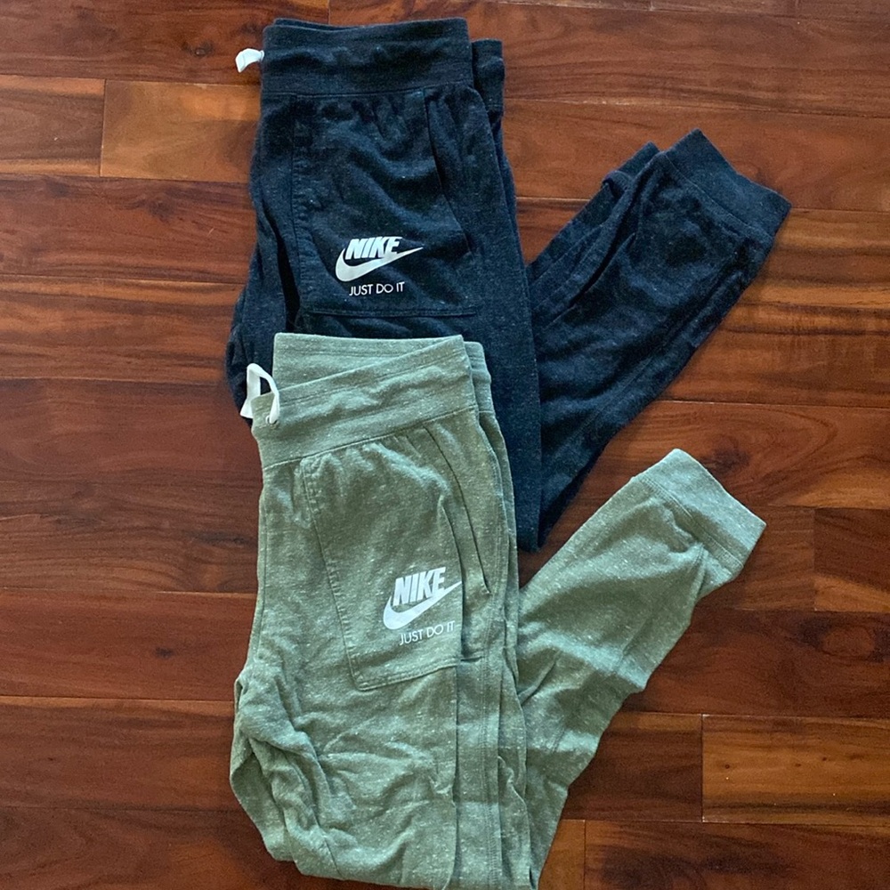 Nike Joggers